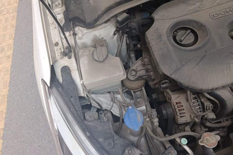 Used Hyundai Mistra 2016 1.8L Automatic Smart GLS Engine Bay Right
