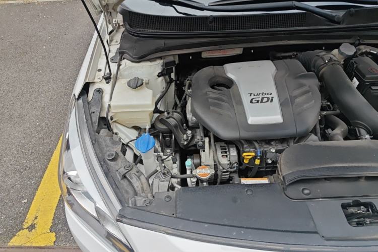 Used Hyundai Mistra 2016 1.6T Automatic Smart GLS Engine Bay Right