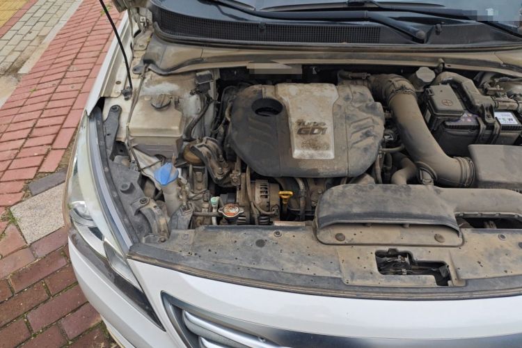 Used Hyundai Mistra 2016 1.6T Automatic Smart GLS Engine Bay Right