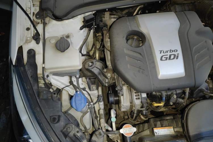 Used Hyundai Mistra 2016 1.6T Automatic Smart GLS Engine Bay Right