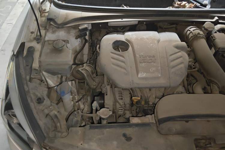 Used Hyundai Mistra 2016 1.6T Automatic Smart GLS Engine Bay Right