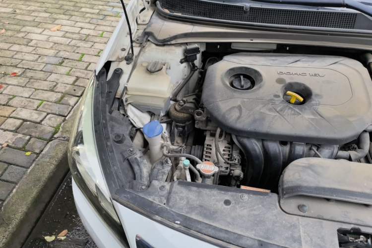 Used Hyundai Mistra 2016 1.8L Automatic Smart GLS Engine Bay Right