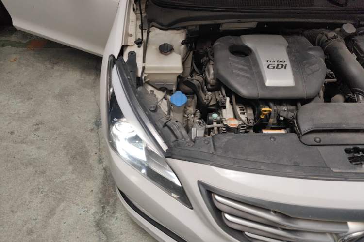 Used Hyundai Mistra 2016 1.6T Automatic Flagship TOP Model Engine Bay Right