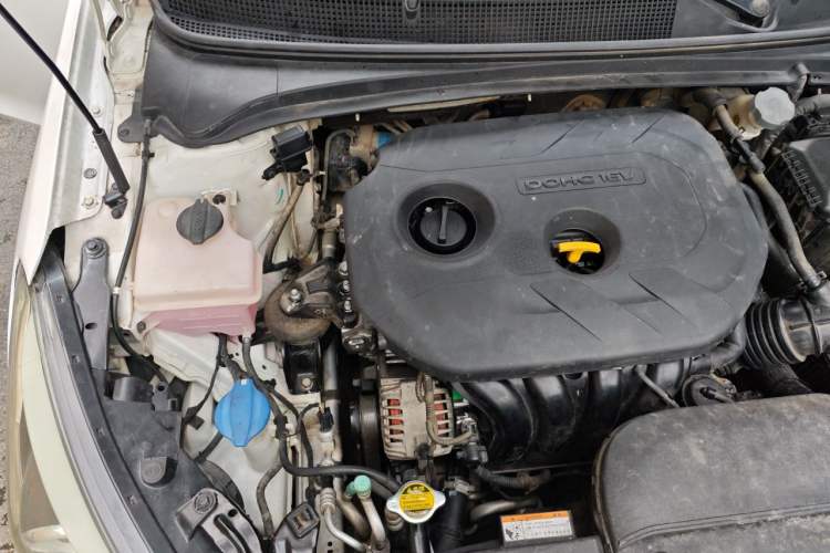 Used Hyundai Mistra 2016 1.8L Automatic Smart GLS Engine Bay Right