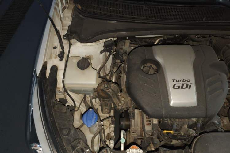 Used Hyundai Mistra 2016 1.6T Automatic Smart GLS Engine Bay Right
