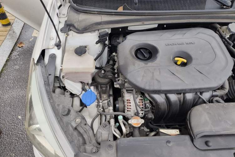 Used Hyundai Mistra 2016 1.8L Automatic Smart GLS Engine Bay Right
