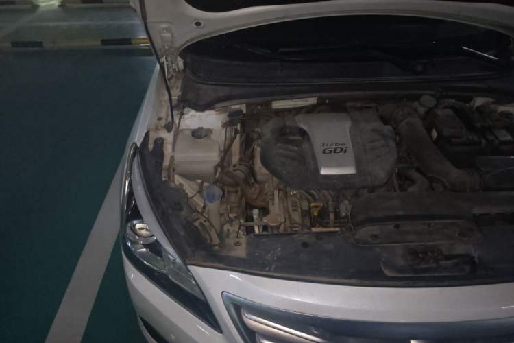 Used Hyundai Mistra 2016 1.6T Automatic Smart GLS Engine Bay Right