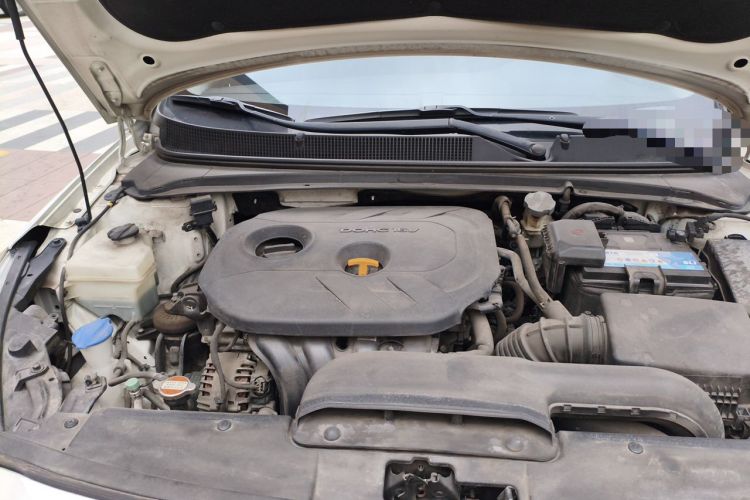 Used Hyundai Mistra 2016 1.8L Automatic Deluxe DLX Model Engine Bay Right