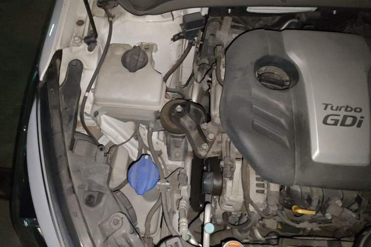 Used Hyundai Mistra 2016 1.6T Automatic Smart GLS Engine Bay Right
