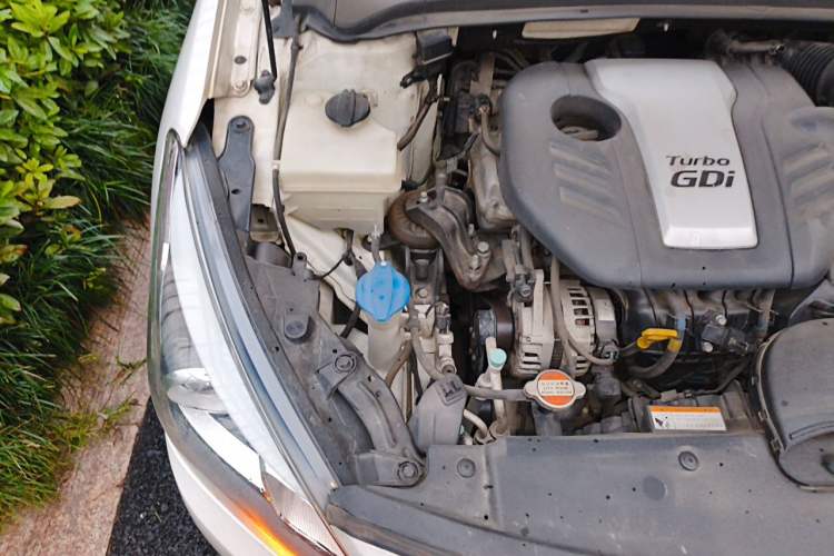 Used Hyundai Mistra 2016 1.6T Automatic Smart GLS Engine Bay Right