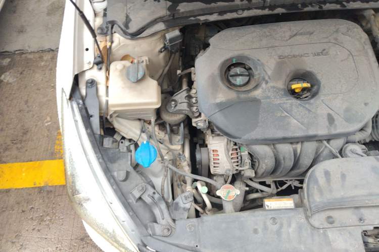 Used Hyundai Mistra 2016 1.8L Automatic Smart GLS Engine Bay Right