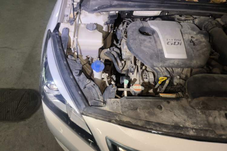 Used Hyundai Mistra 2016 1.6T Automatic Smart GLS Engine Bay Right