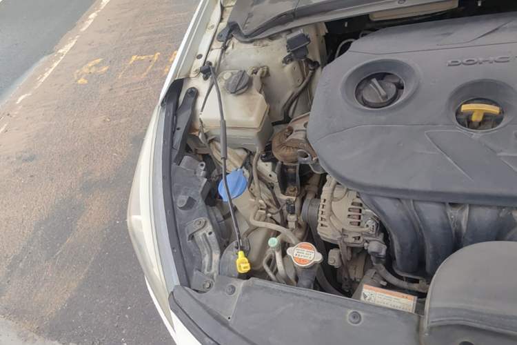 Used Hyundai Mistra 2016 1.8L Automatic Deluxe DLX Model Engine Bay Right