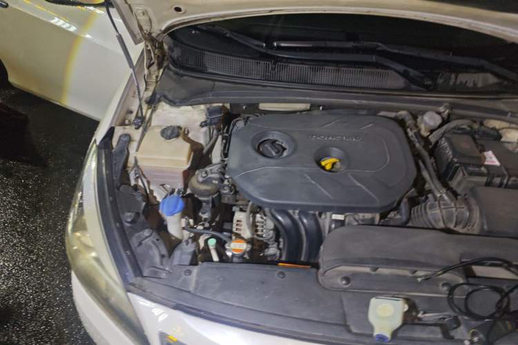 Used Hyundai Mistra 2016 1.8L Automatic Smart GLS Engine Bay Right