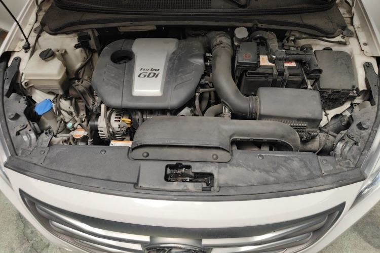 Used Hyundai Mistra 2016 1.6T Automatic Flagship TOP Model Engine Bay