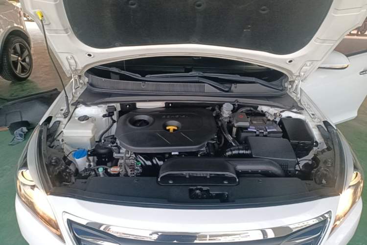 Used Hyundai Mistra 2016 1.8L Automatic Deluxe DLX Model Engine Bay