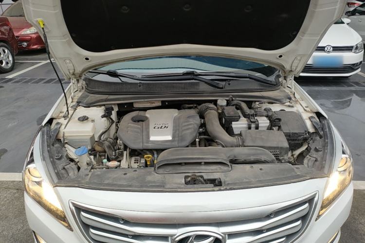 Used Hyundai Mistra 2016 1.6T Automatic Flagship TOP Model Engine Bay