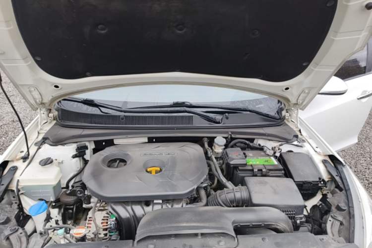 Used Hyundai Mistra 2016 1.8L Automatic Deluxe DLX Model Engine Bay