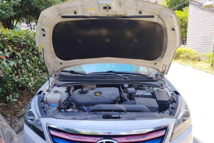 Used Hyundai Mistra 2016 1.8L Automatic Smart GLS Engine Bay