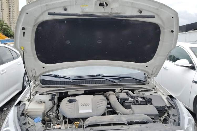 Used Hyundai Mistra 2016 1.6T Automatic Smart GLS Engine Bay