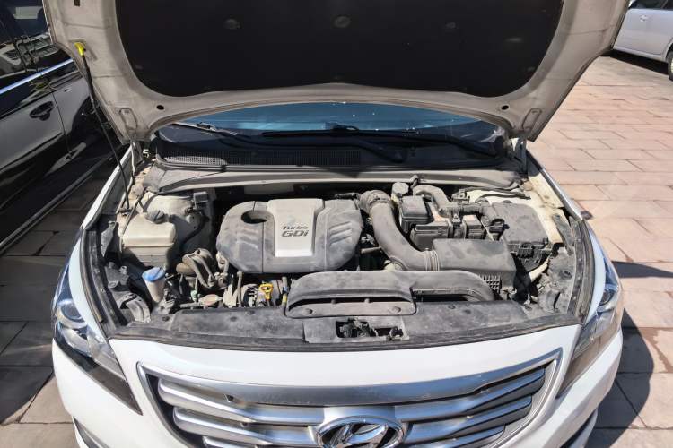 Used Hyundai Mistra 2016 1.6T Automatic Smart GLS Engine Bay