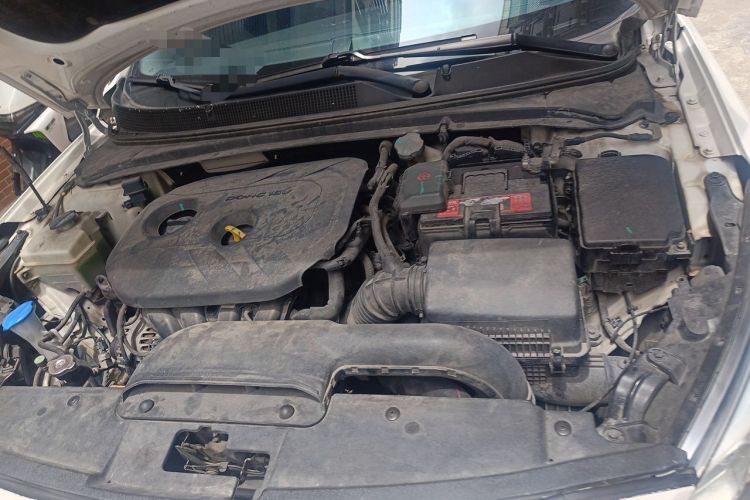 Used Hyundai Mistra 2016 1.8L Automatic Smart GLS Engine Bay