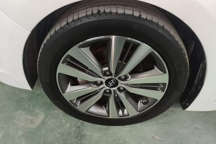 Used Hyundai Mistra 2016 1.8L Automatic Deluxe DLX Model Exterior 1