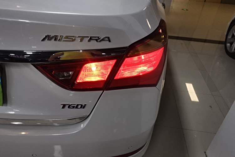 Used Hyundai Mistra 2016 1.8L Automatic Smart GLS Exterior 3