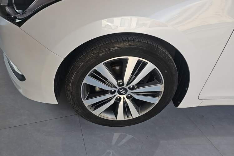 Used Hyundai Mistra 2016 1.8L Automatic Smart GLS Exterior 4