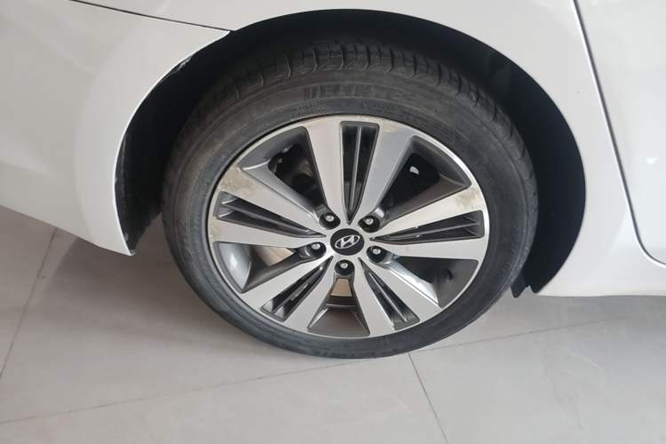 Used Hyundai Mistra 2016 1.8L Automatic Smart GLS Exterior 5