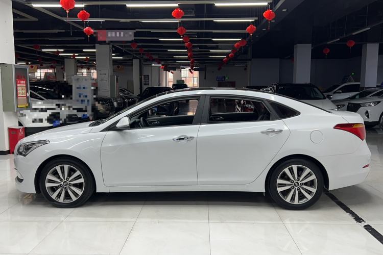 Used Hyundai Mistra 2016 1.6T Automatic Smart GLS Exterior 5
