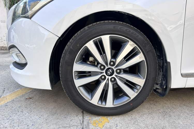 Used Hyundai Mistra 2016 1.8L Automatic Smart GLS Exterior 7