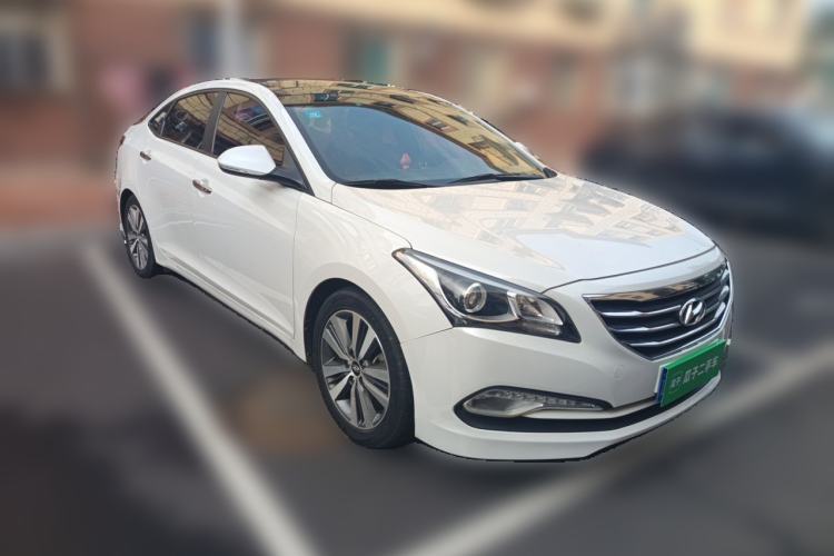 Used Hyundai Mistra 2016 1.8L Automatic Smart GLS Front Right 45 Deg