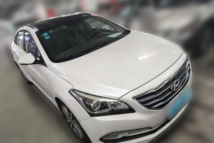 Used Hyundai Mistra 2016 1.8L Automatic Deluxe DLX Model Front Right 45 Deg