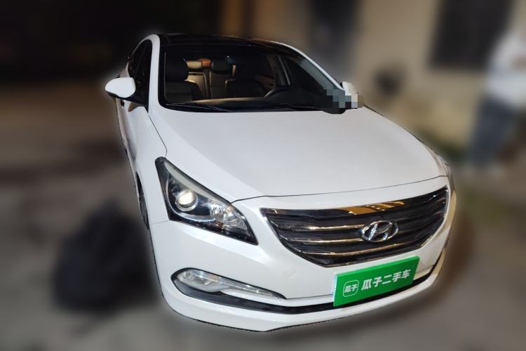 Used Hyundai Mistra 2016 1.8L Automatic Smart GLS Front Right 45 Deg