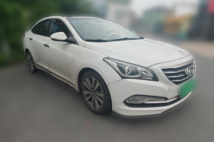 Used Hyundai Mistra 2016 1.8L Automatic Deluxe DLX Model Front Right 45 Deg