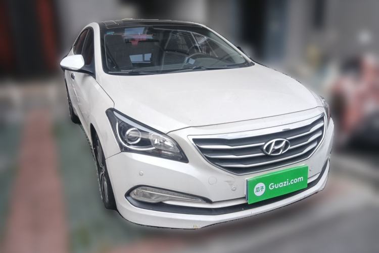 Used Hyundai Mistra 2016 1.8L Automatic Smart GLS Front Right 45 Deg