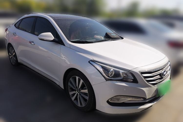Used Hyundai Mistra 2016 1.8L Automatic Smart GLS Front Right 45 Deg