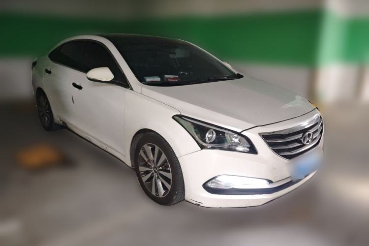 Used Hyundai Mistra 2016 1.8L Automatic Smart GLS Front Right 45 Deg