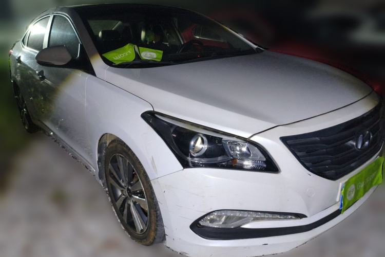 Used Hyundai Mistra 2016 1.8L Automatic Smart GLS Front Right 45 Deg