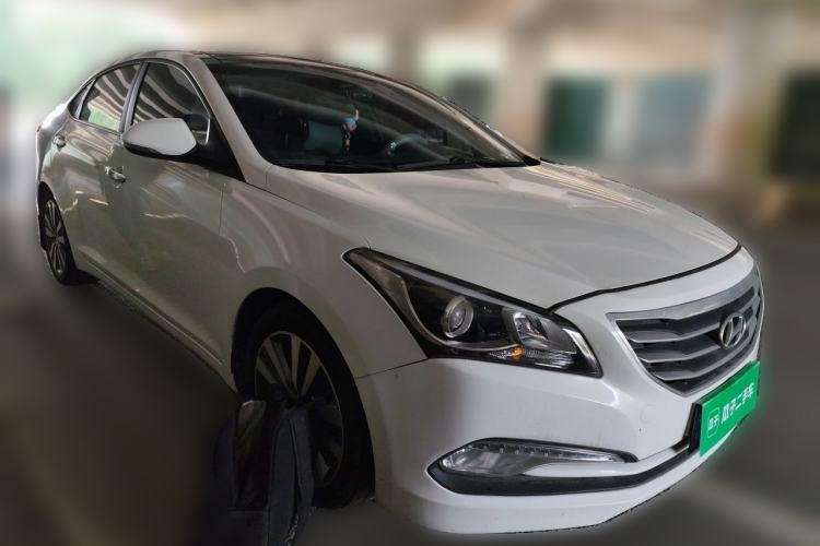 Used Hyundai Mistra 2016 1.8L Automatic Smart GLS Front Right 45 Deg