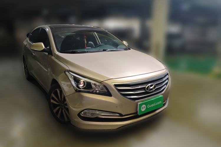Used Hyundai Mistra 2016 1.8L Automatic Smart GLS Front Right 45 Deg