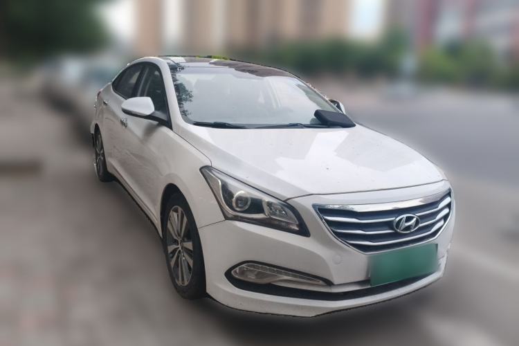 Used Hyundai Mistra 2016 1.8L Automatic Smart GLS Front Right 45 Deg