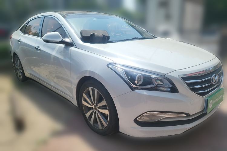 Used Hyundai Mistra 2016 1.8L Automatic Smart GLS Front Right 45 Deg