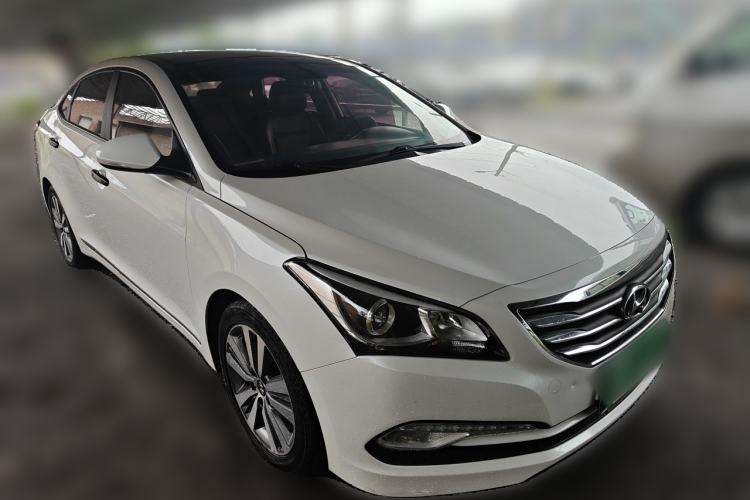 Used Hyundai Mistra 2016 1.8L Automatic Smart GLS Front Right 45 Deg