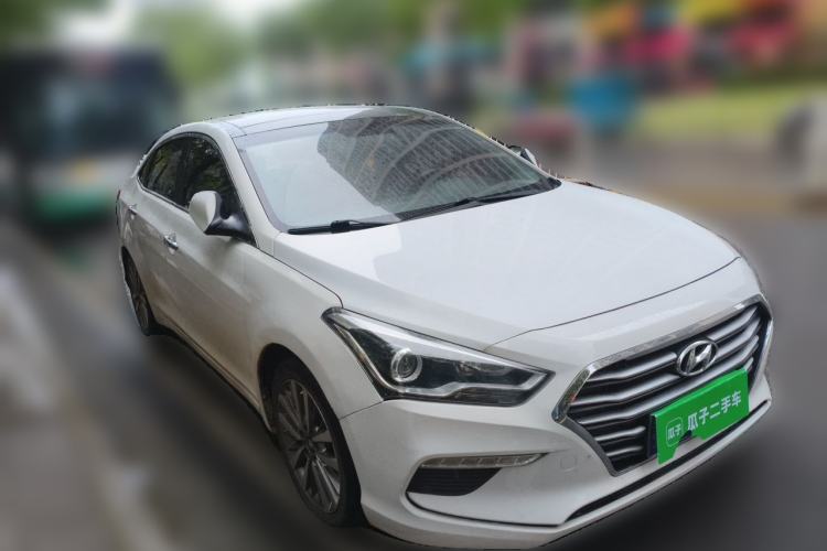 Used Hyundai Mistra 2016 1.8L Automatic Deluxe DLX Model Front Right 45 Deg