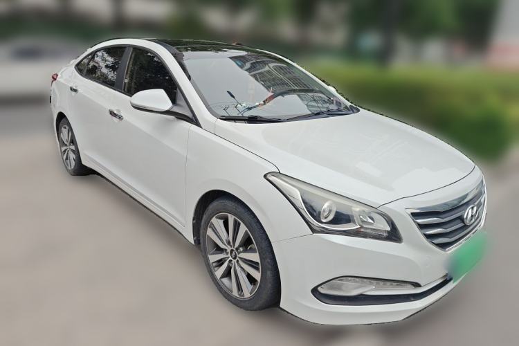 Used Hyundai Mistra 2016 1.8L Automatic Smart GLS Front Right 45 Deg