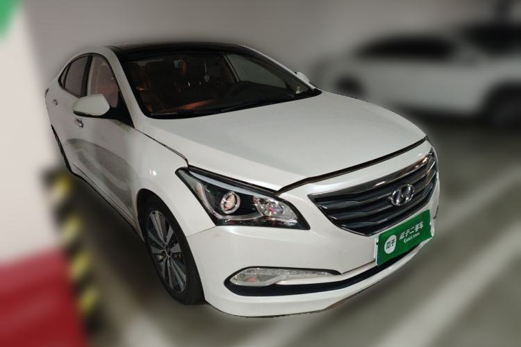 Used Hyundai Mistra 2016 1.8L Automatic Smart GLS Front Right 45 Deg