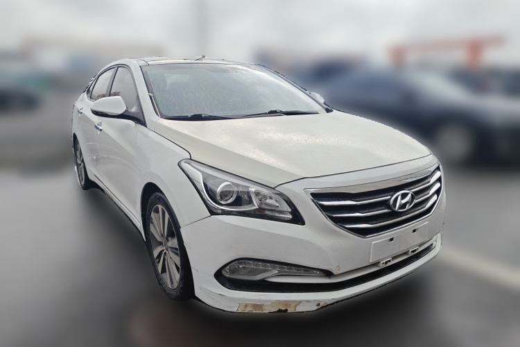 Used Hyundai Mistra 2016 1.8L Automatic Deluxe DLX Model Front Right 45 Deg