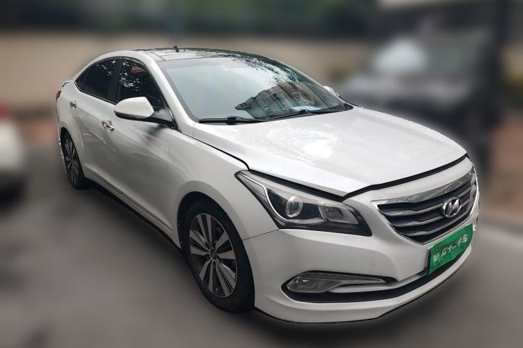 Used Hyundai Mistra 2016 1.8L Automatic Comfort GL Model Front Right 45 Deg